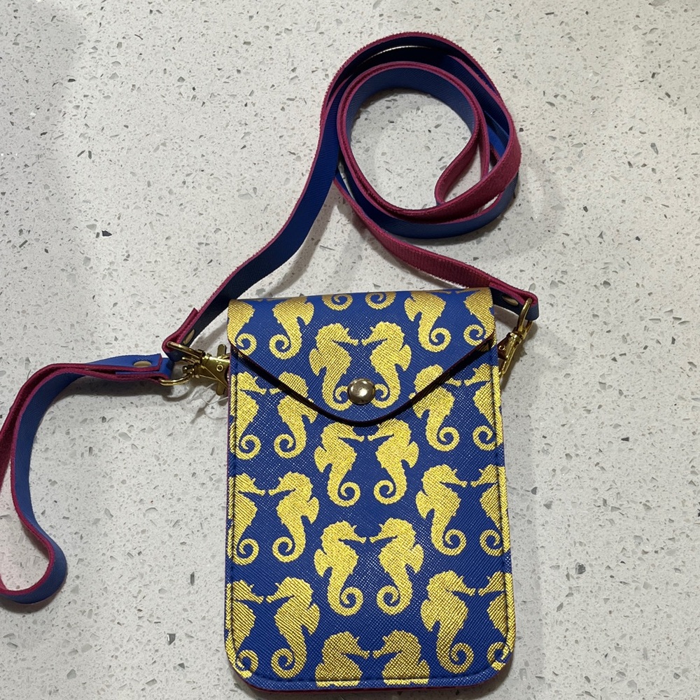 Top it off Stylish Metallic Gold Seahorse Crossbody /wristlet/phone NWOT